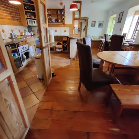 Krumlov House 招待所 3*