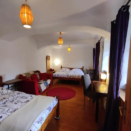 Krumlov House 招待所